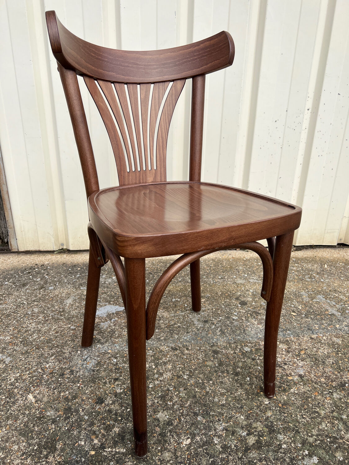 Set of 16 bistro chairs