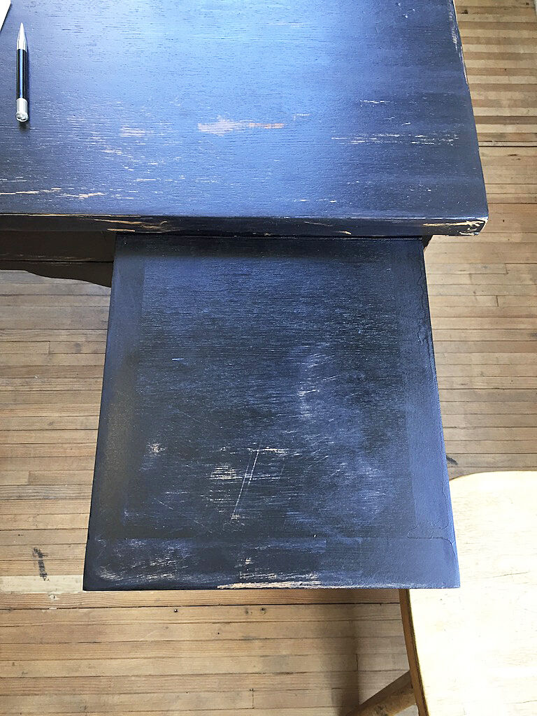 Bureau de notaire noir