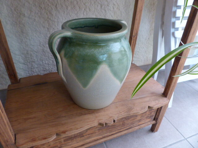 Enamelled sandstone flower pot