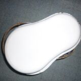 Enamelled bidet with folding support