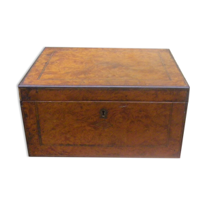 Coffret ancien en loupe