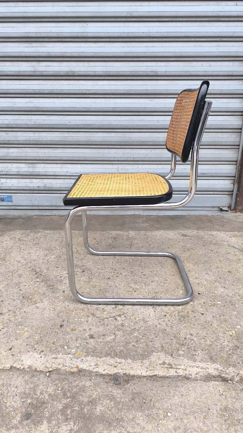 Cesca B32 chair design Marcel Breuer