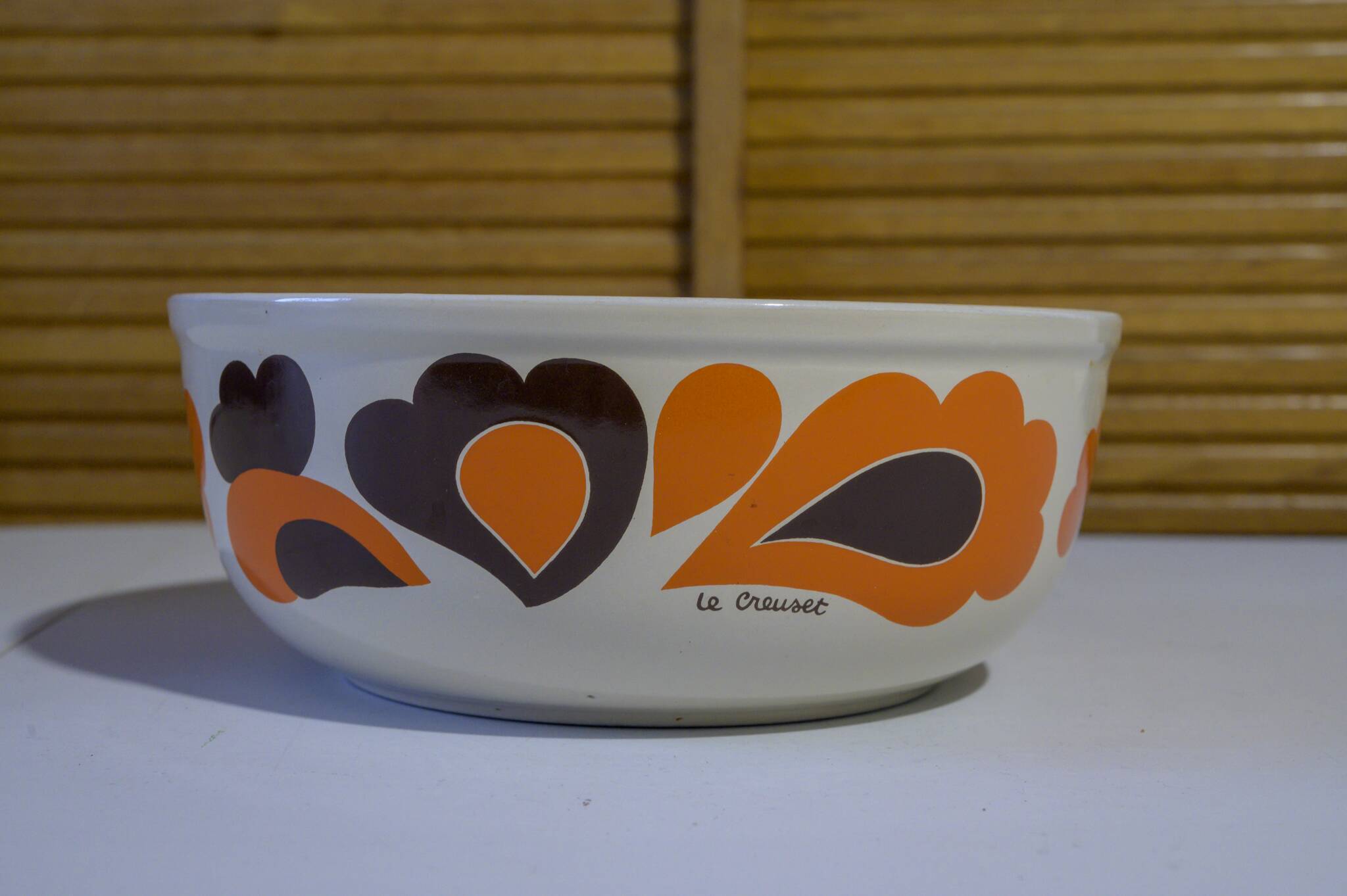 Enamelled cast iron fondue pot with 70's Le Creuset pattern
