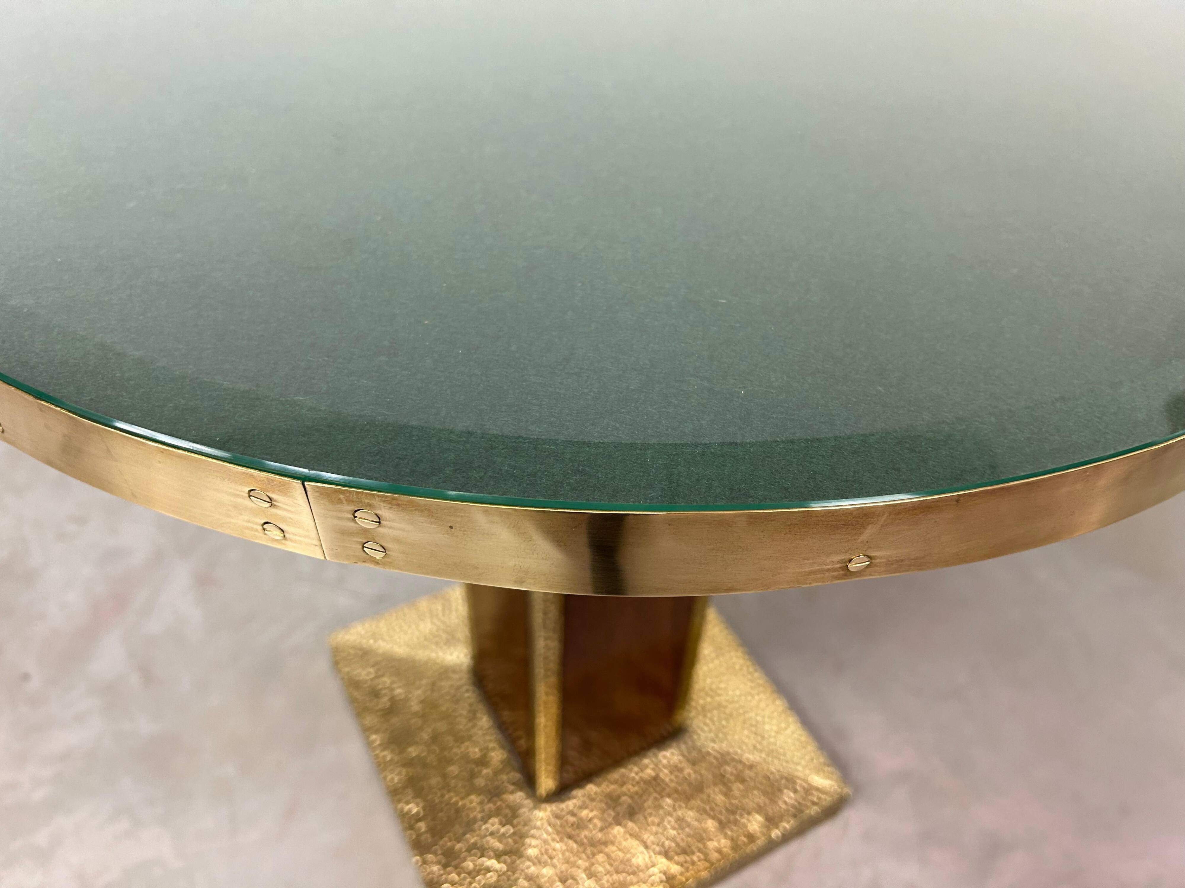Jugendstil coffee table with hammered decoration.