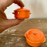 Le Creuset salt and pepper shaker