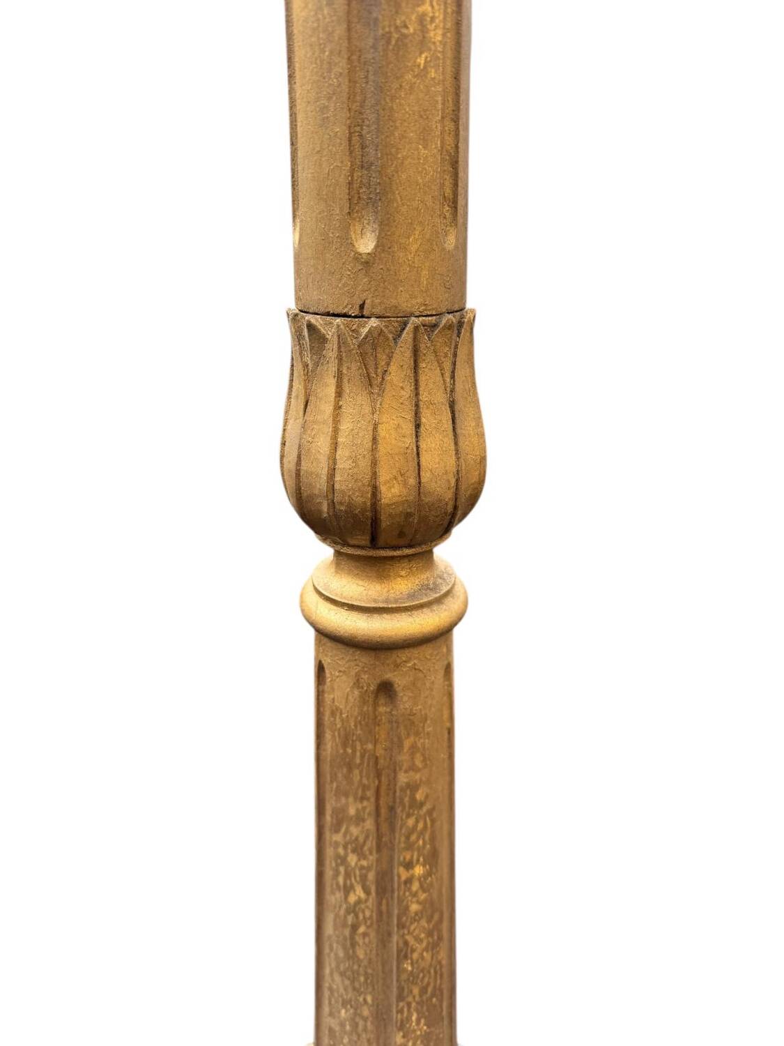 Grand lampadaire en bois doré – début XXe siècle