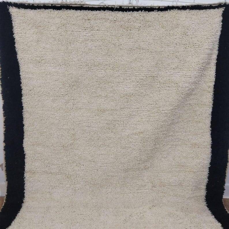 Handmade natural wool rug 250cm x 150cm