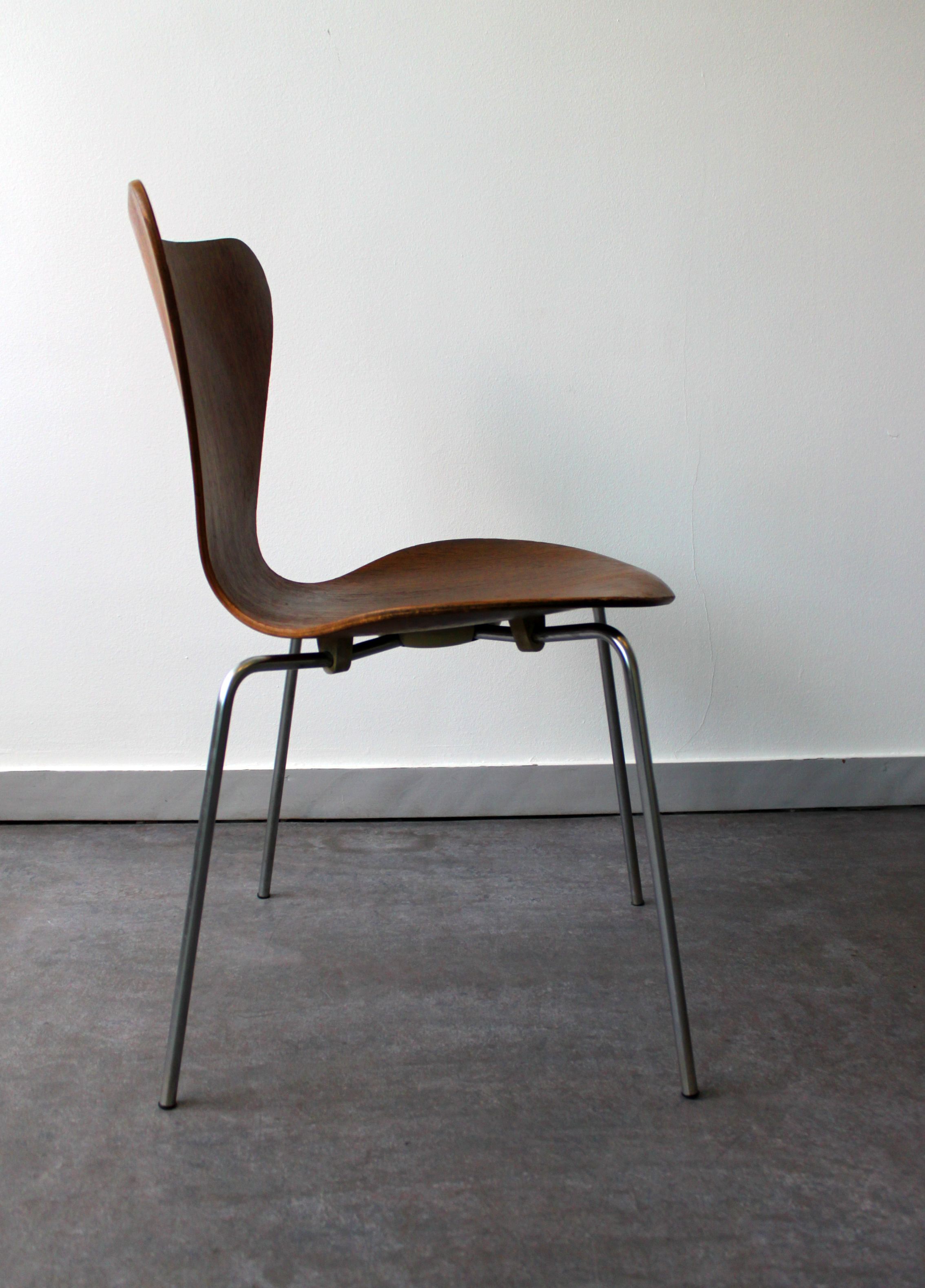 Set of 4 chairs series 7 by Arne Jacobsen for Fritz Hansen, 60's.