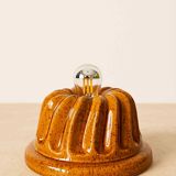 Ceramic cake mold table lamp