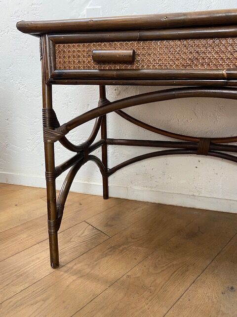Vintage rattan and canning desk with its stool