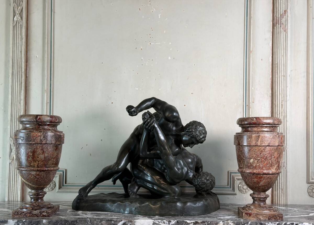 Large bronze after the antique preserved in the Uffizi in Florence, the wrestlers around 1880.