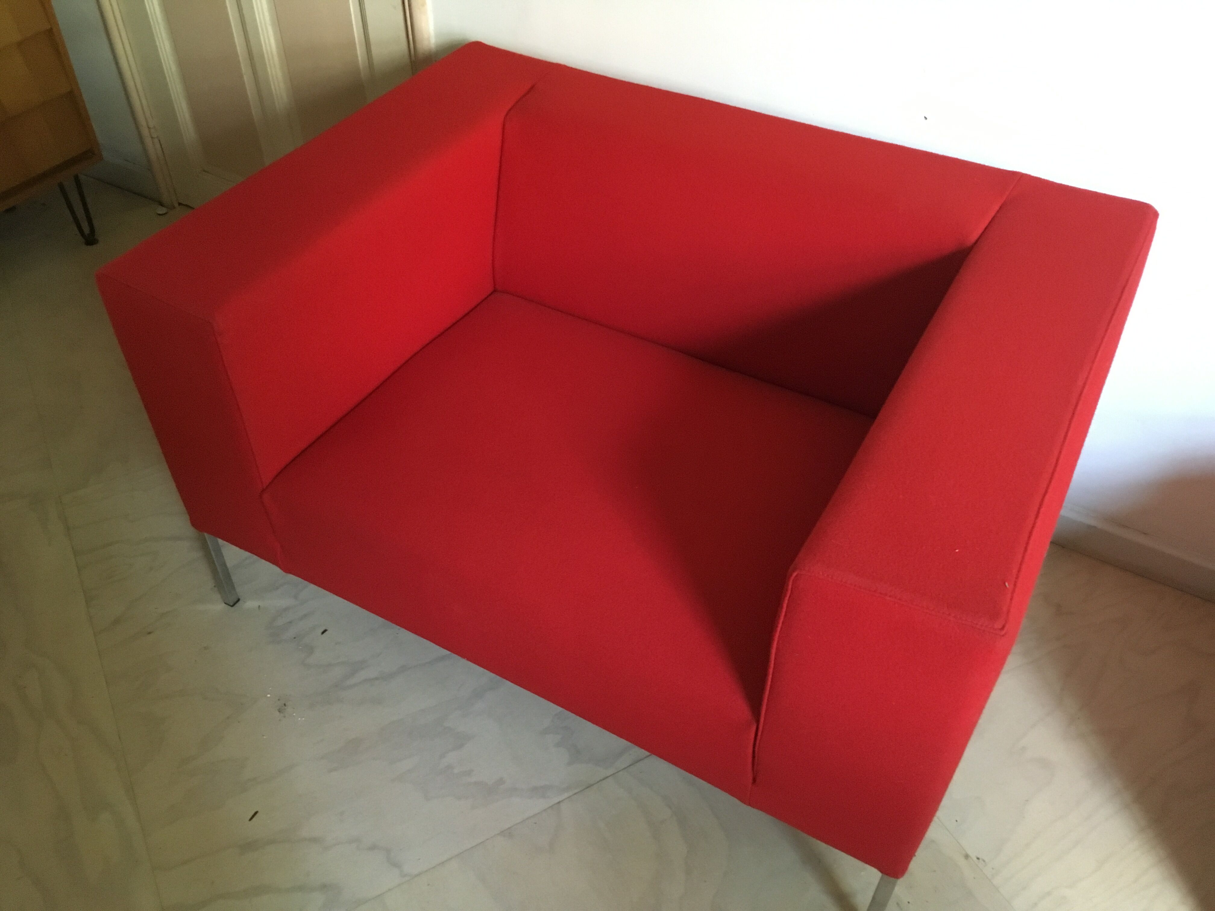 Red sofa Allen MDF Italia by Bruno FATTORINI 1998