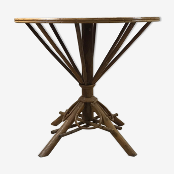 Table en rotin et osier