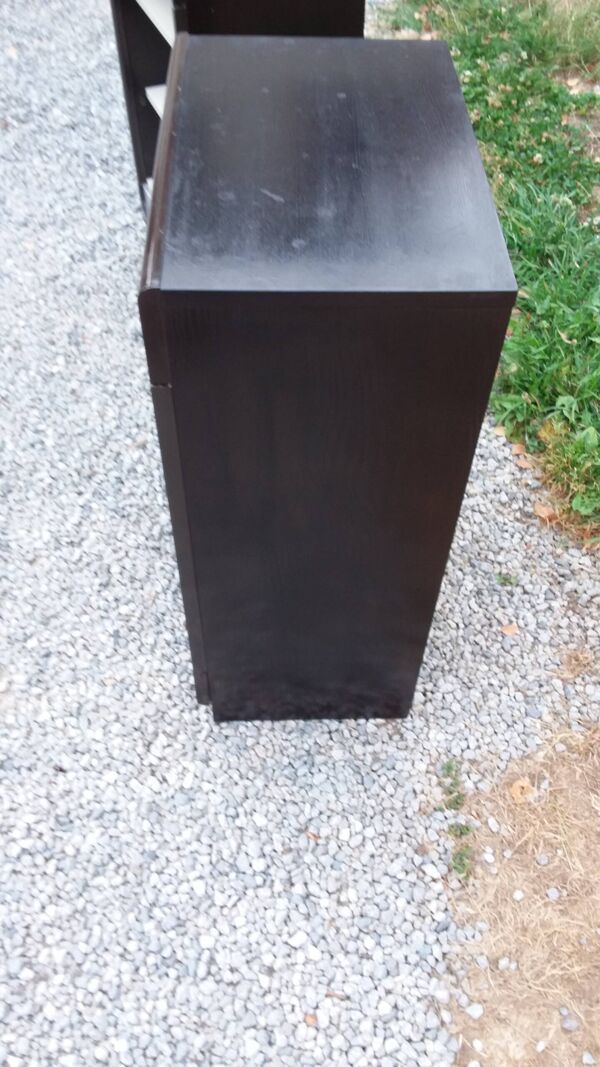 Paire de chevets design des années 70