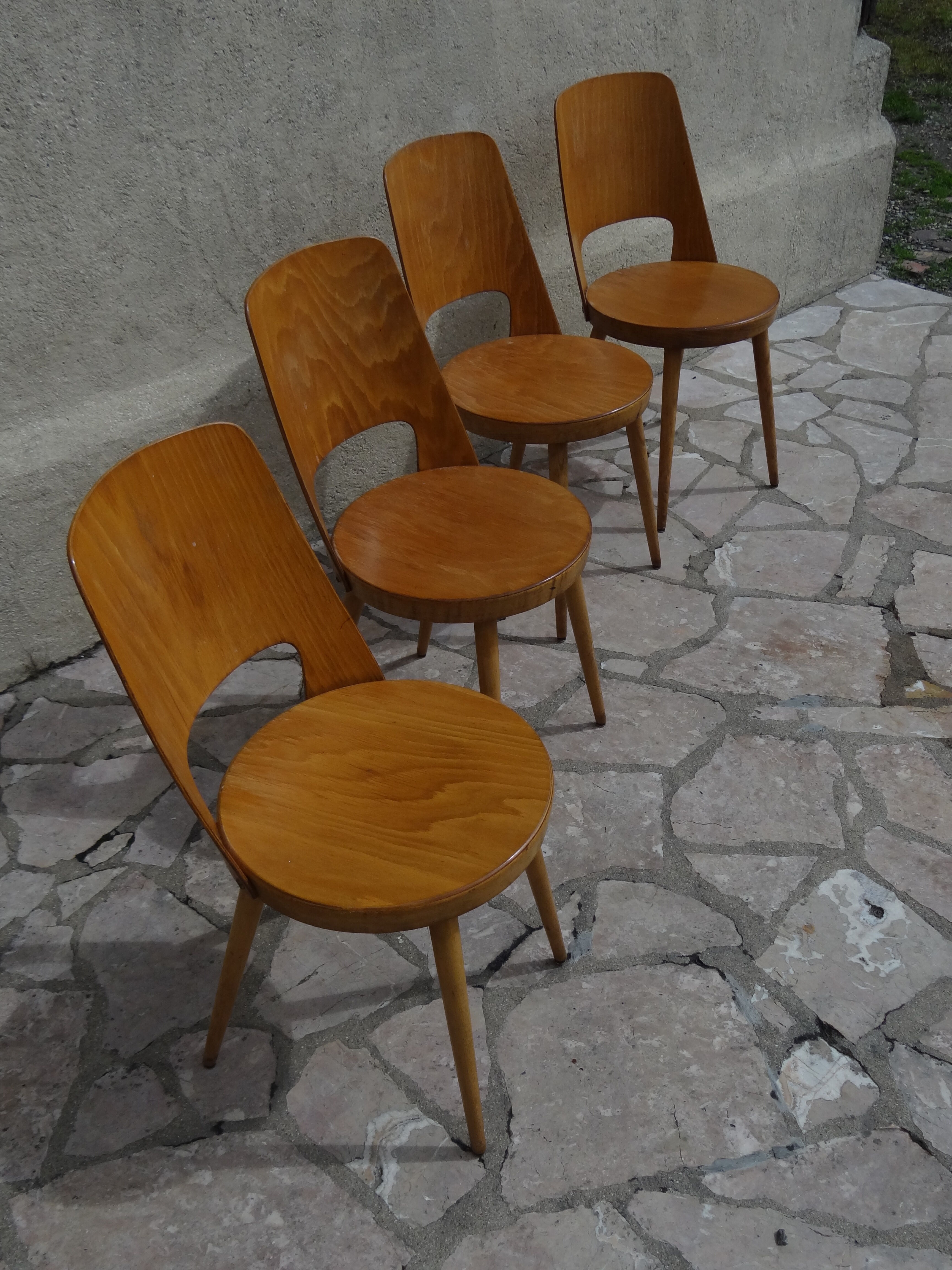 Suite of 4 chairs Baumann model «Mondor»