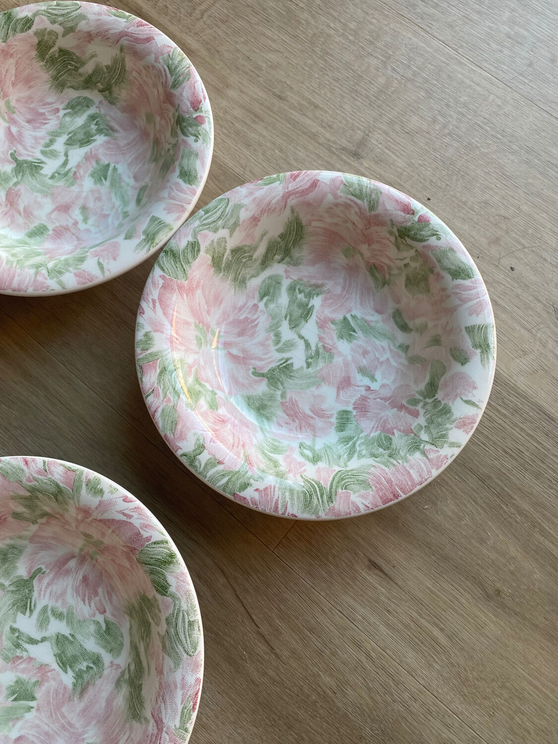 Assiettes creuses à fleurs vintage 80
