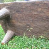 Table basse en bois sculpté de la tribu Naga