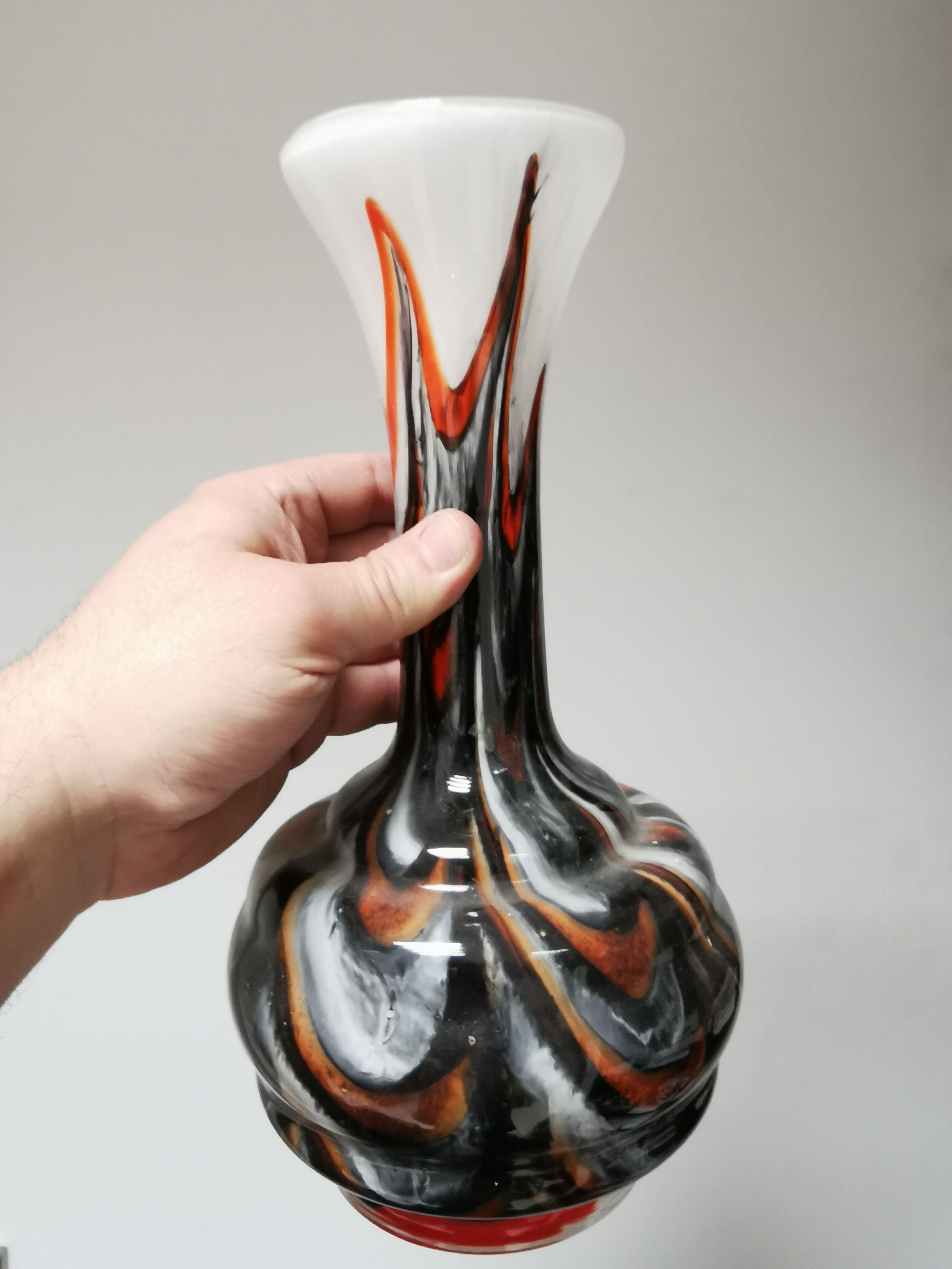 Vintage vase in polychrome blown glass
