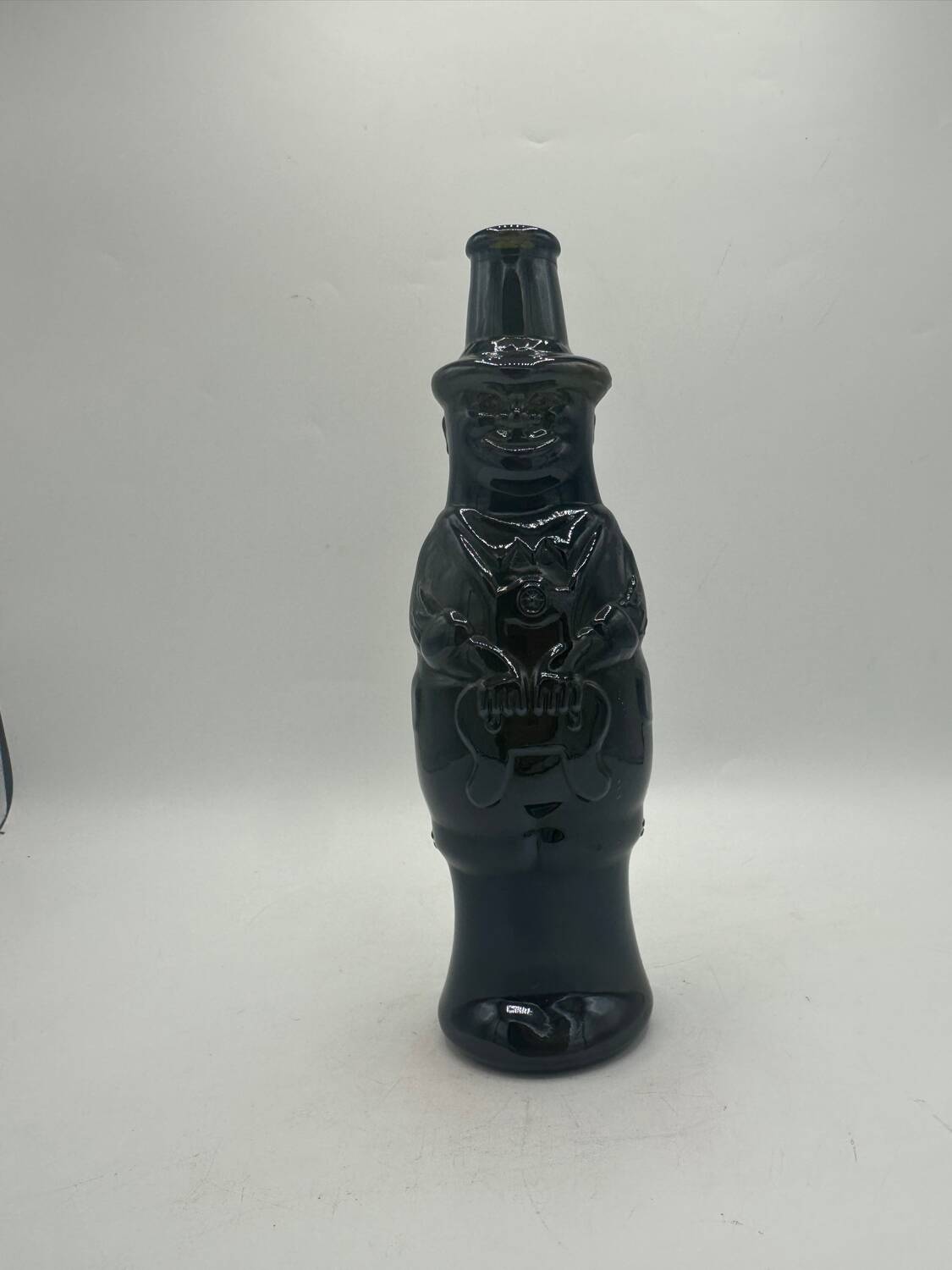Zoomorphic man vase