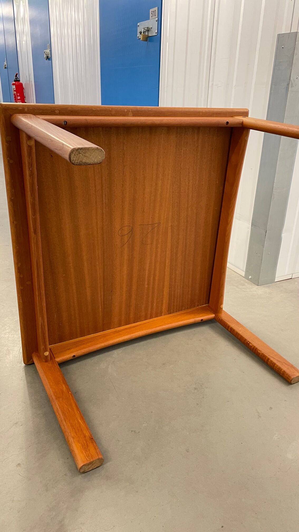 Table basse en teck des années 60