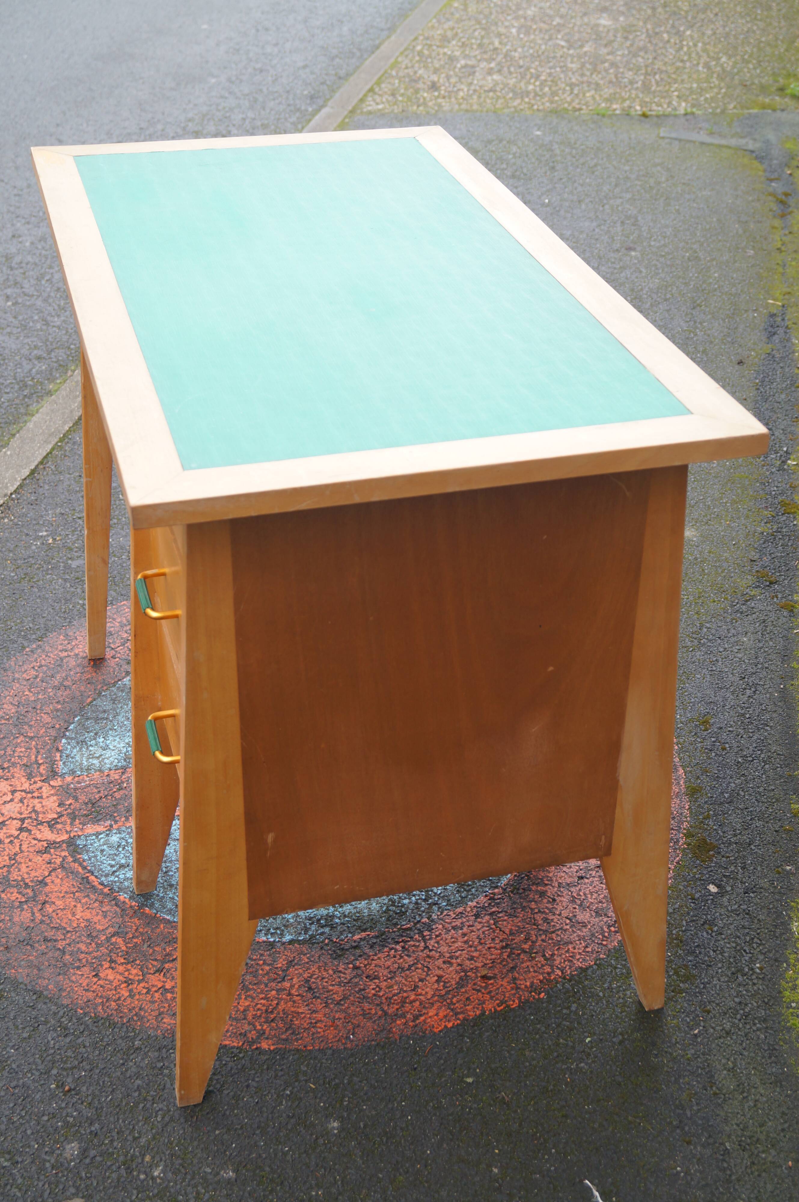 Office 1950 foot compass