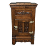 Small Oak Icebox – Early 20th Century