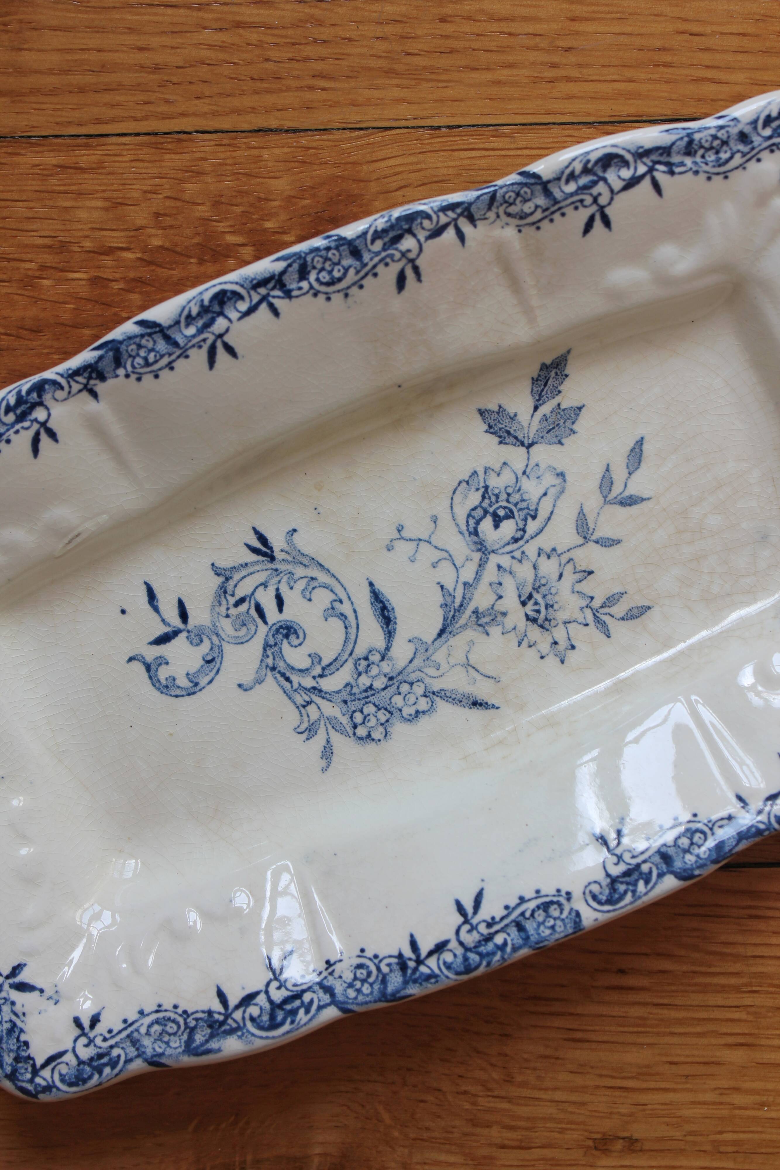 Ironware dish "Montespan" model Clairefontaine early 20th century