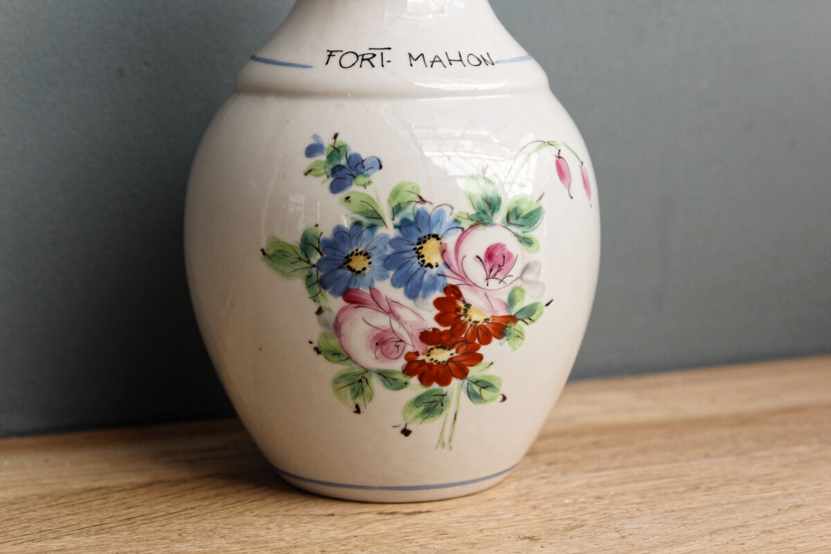 Signed faience vase - Fort Mahon