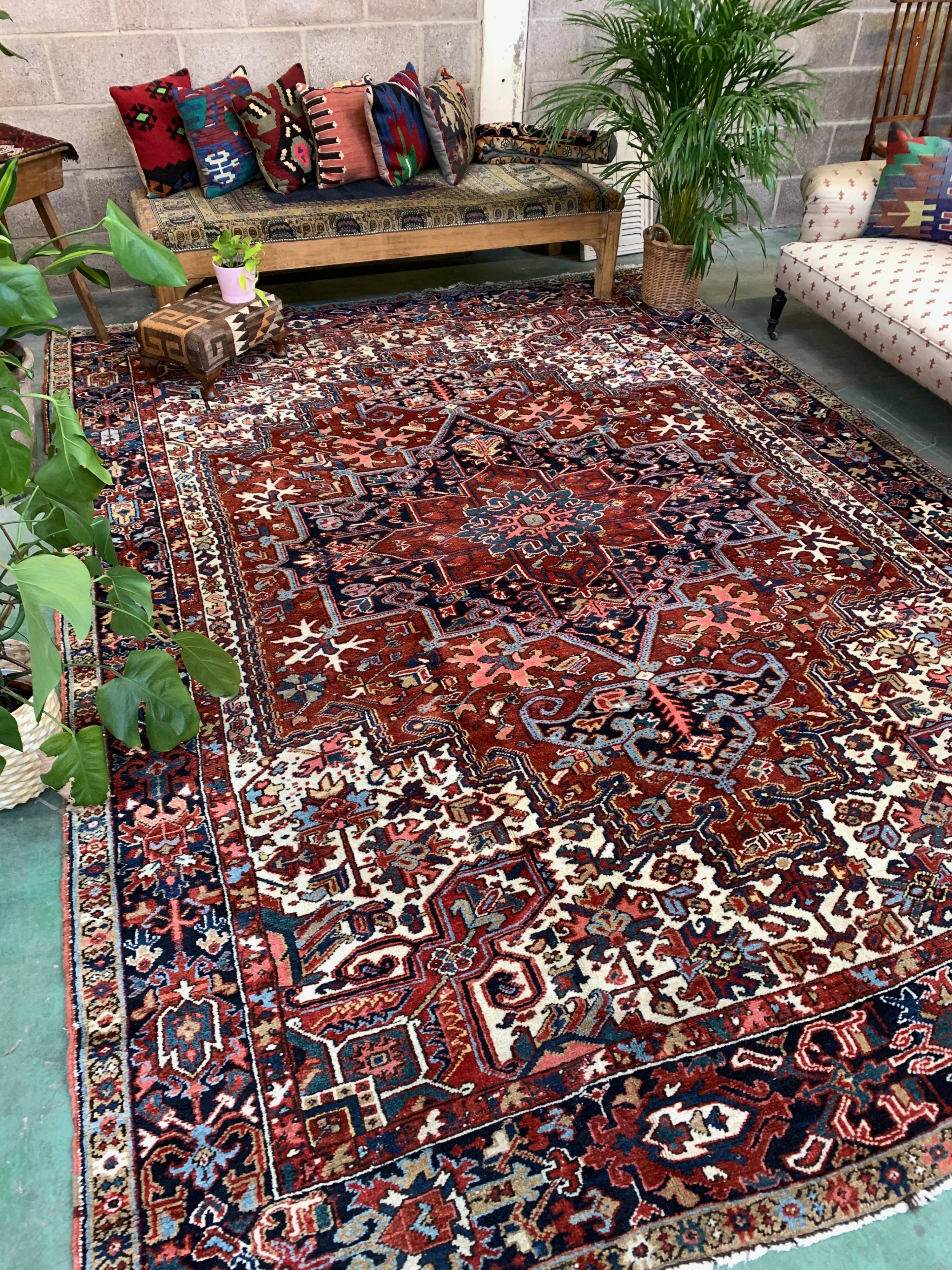 Antique heriz rug 353x263 cm wool oriental hand made carpet red, brown, blue