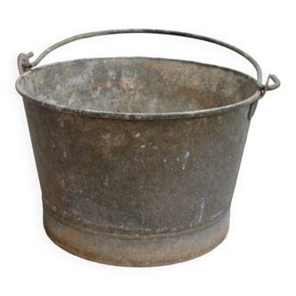 Zinc bucket