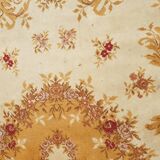 Neo classical carpet