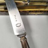 12 knives