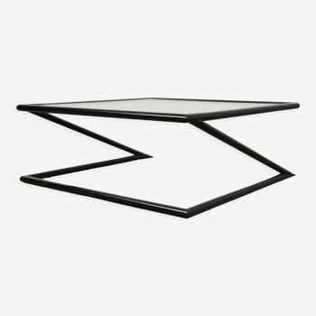 Post modern coffee table, model Z, by the Dutch company Harvink, 80s