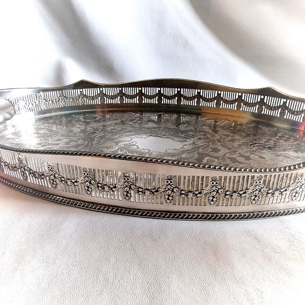 Old English silver metal top