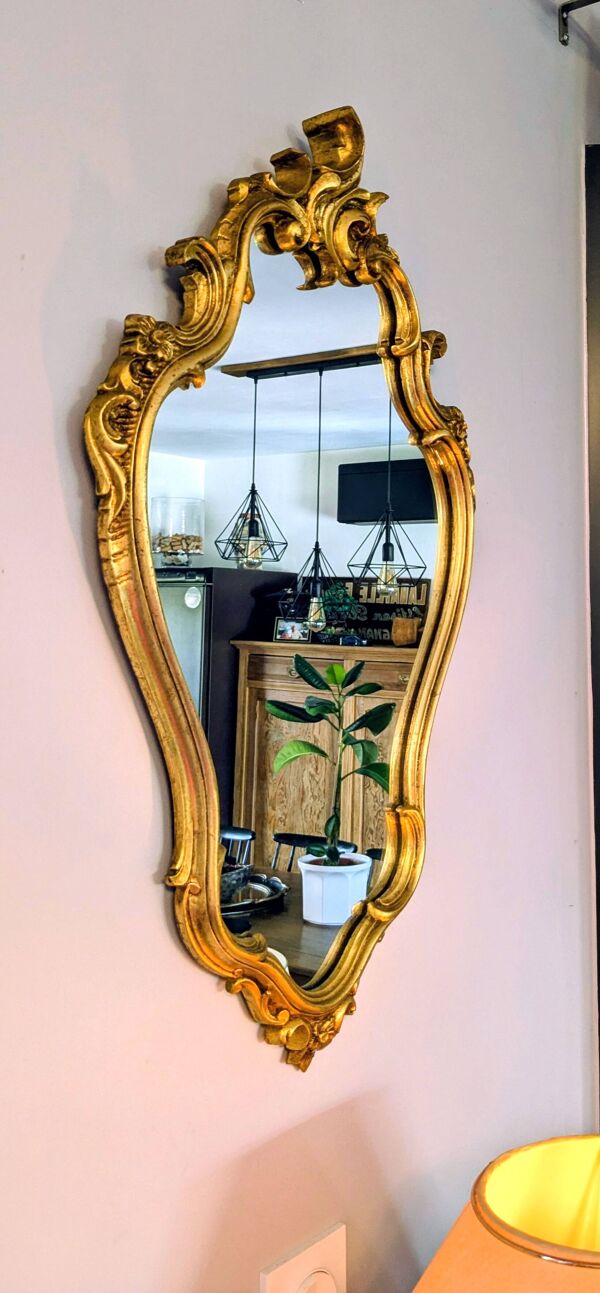 Miroir baroque doré ancien — courbes élégantes, esprit château 69 X 43 cm