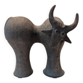 Large sandstone bull, by Dominique Pouchain, 2025