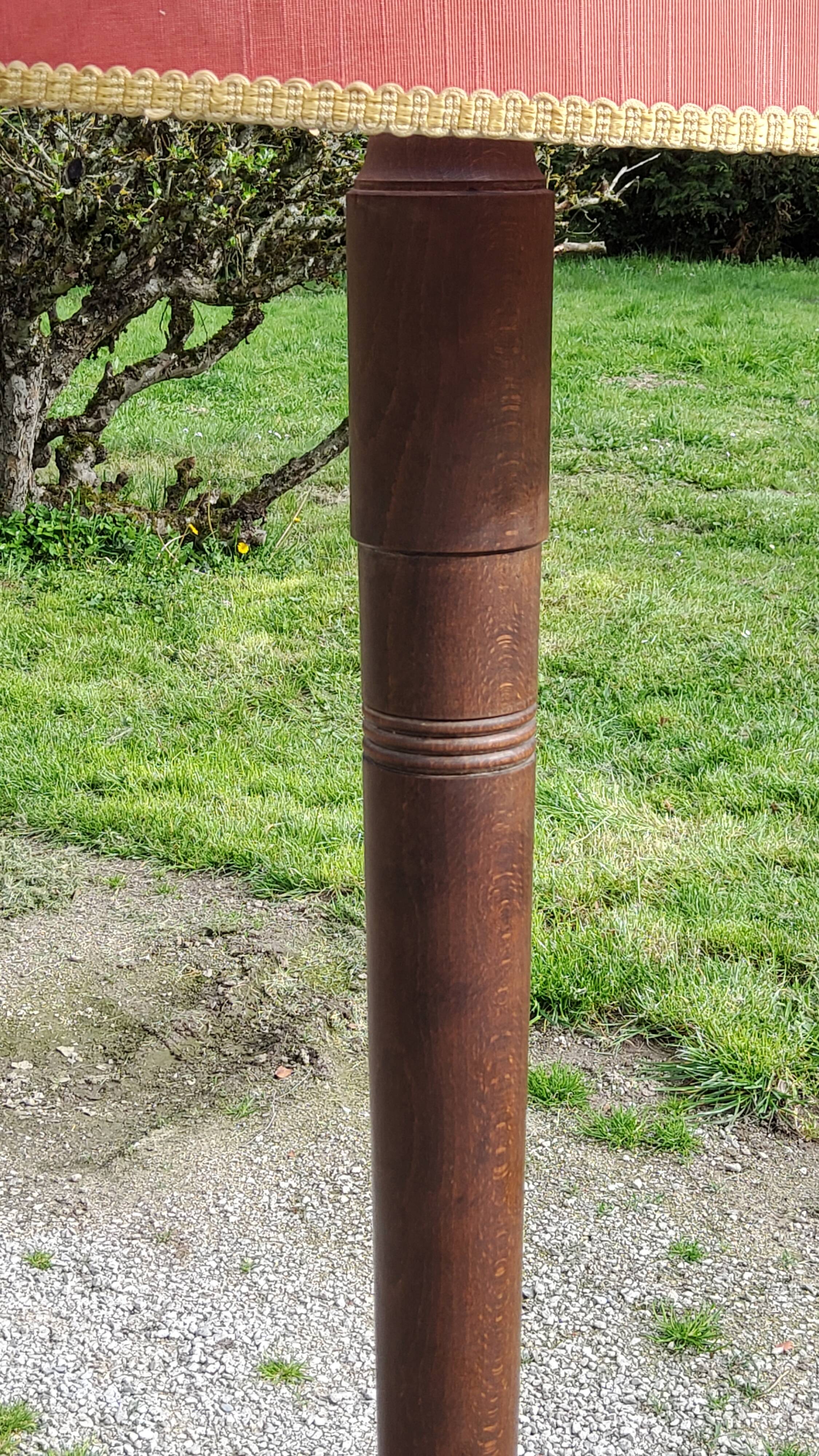 Floor lamp with shelf of the 40s/50s in beech lampshade red fabric
