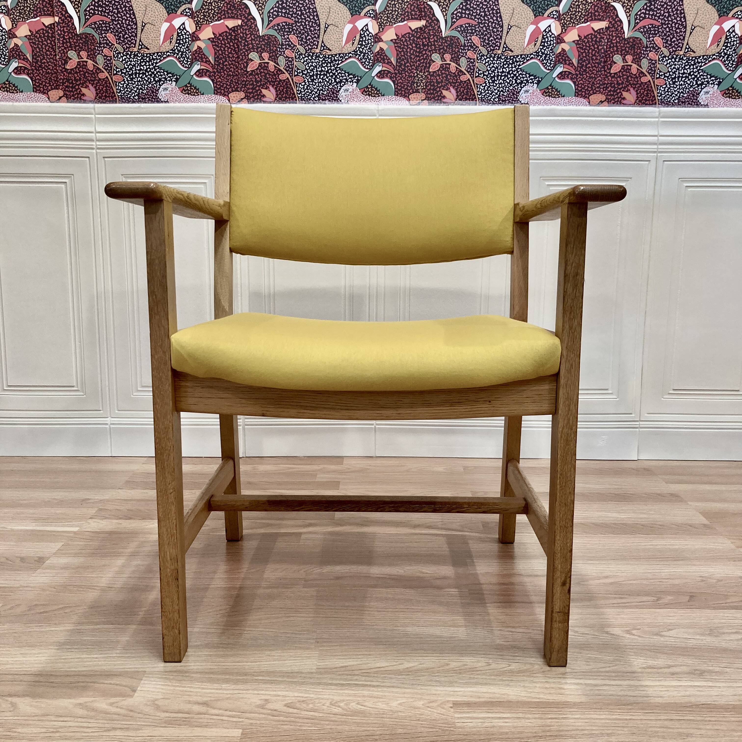 Set of 4 armchairs stamped Hans Wegner "Scandinavian design" 1960.