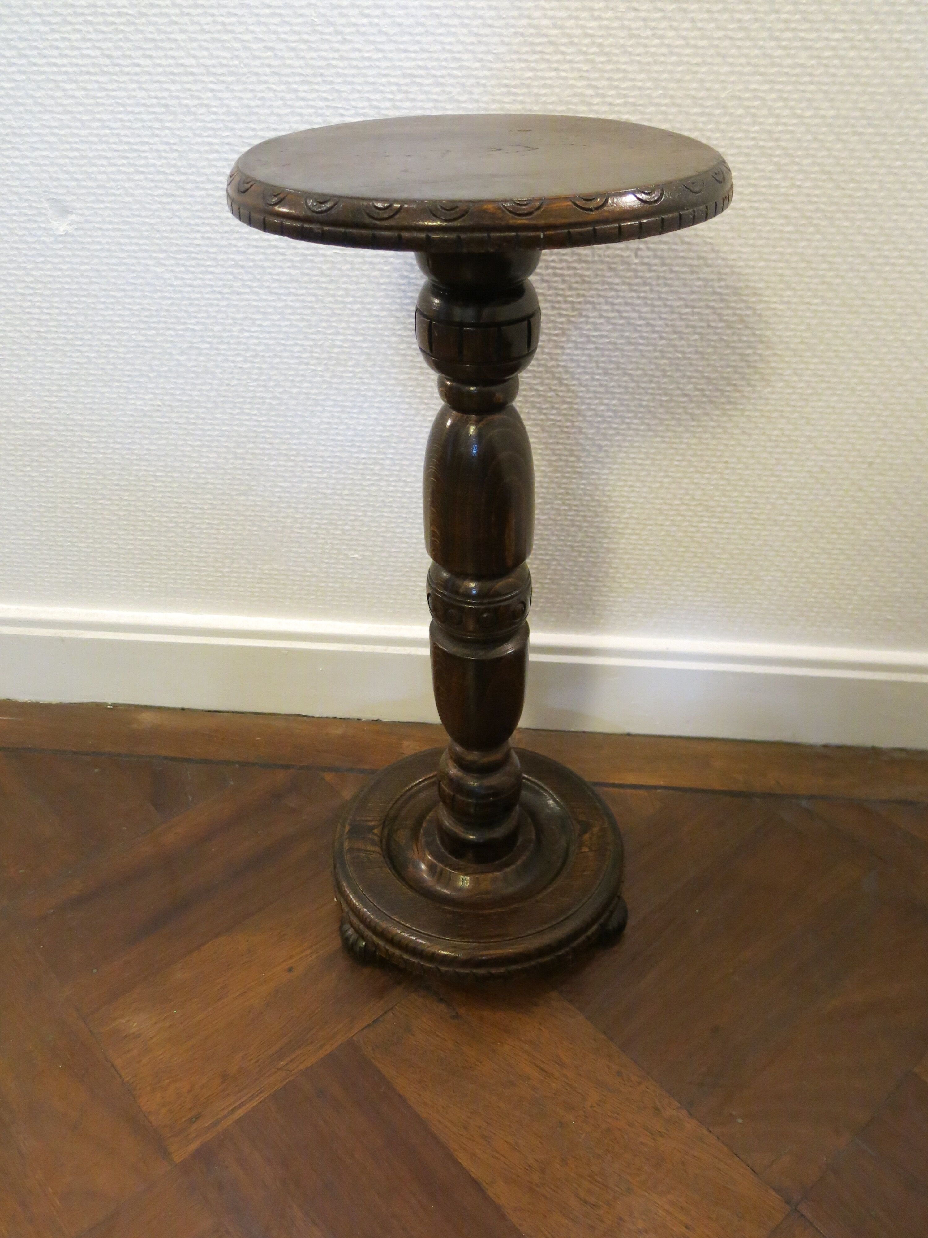 Side table in solid wood