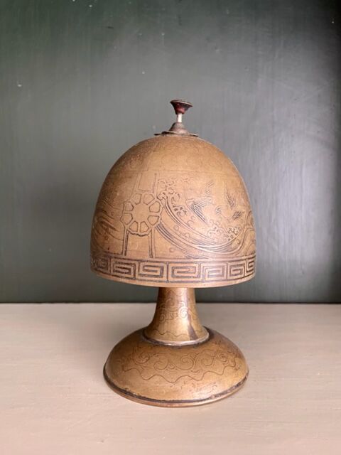 Table or hotel doorbell nineteenth century Indochina