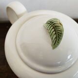 Fruit pattern slip teapot