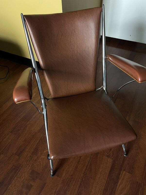 Fauteuil vintage Skaï/ chrome