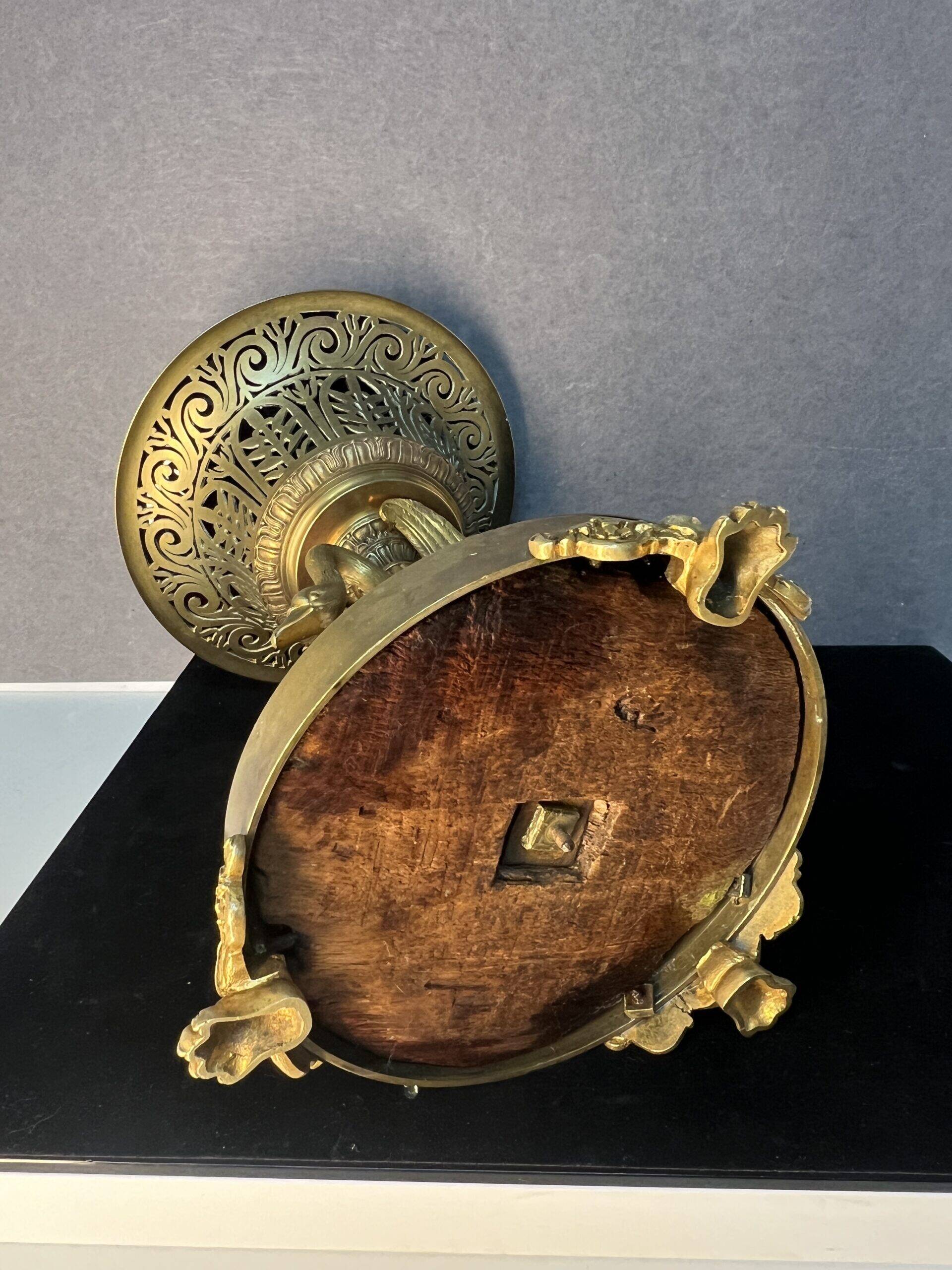 Très belle et ancienne coupe Empire DLG de Pierre-Philippe Thomire, décor de cygne
