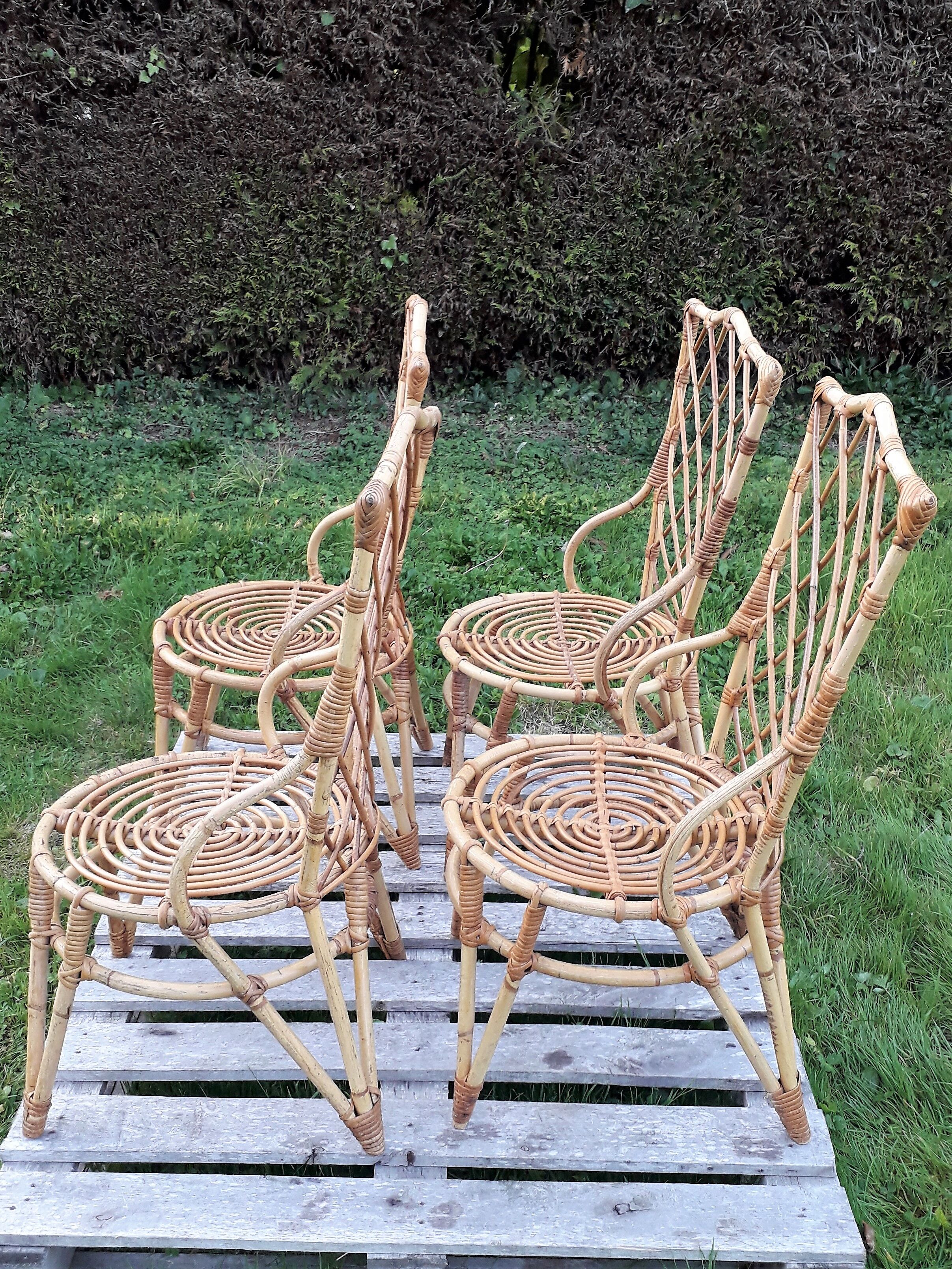 Set of 4 vintage rattan chairs