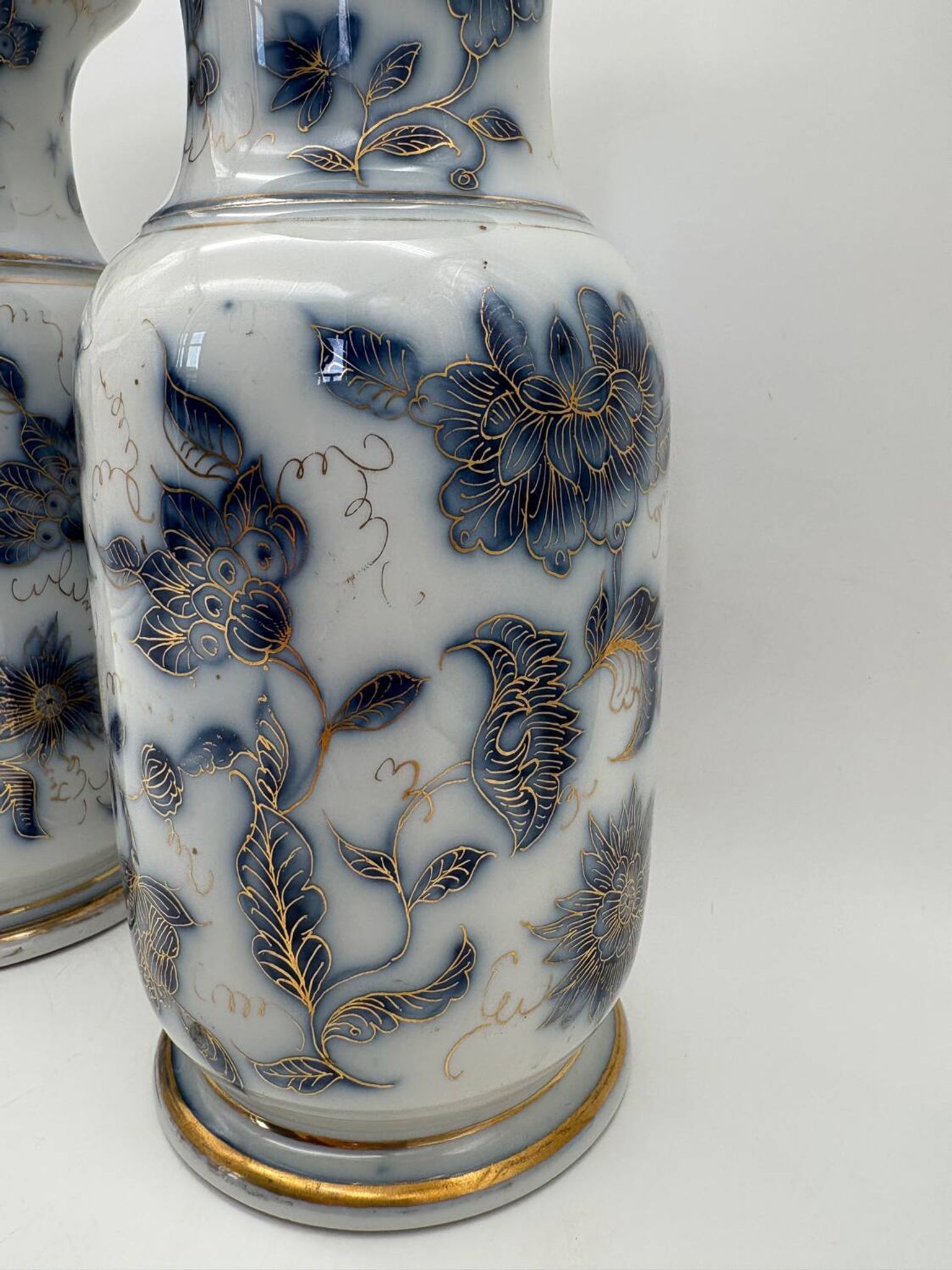 Pair of Bayeux porcelain baluster vases, 19th century
