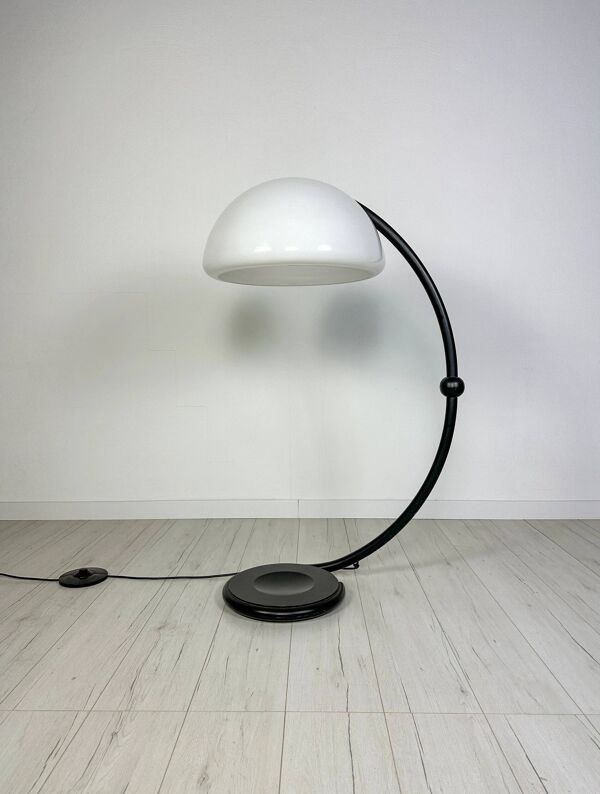 Lampadaire Serpente noir vintage des années 60 par Elio Martinelli pour Martinelli Luce