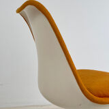Tulip chair by Eero Saarinen Knoll international 1970