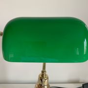 Desk lamp