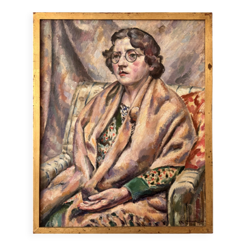 Portrait of a young woman