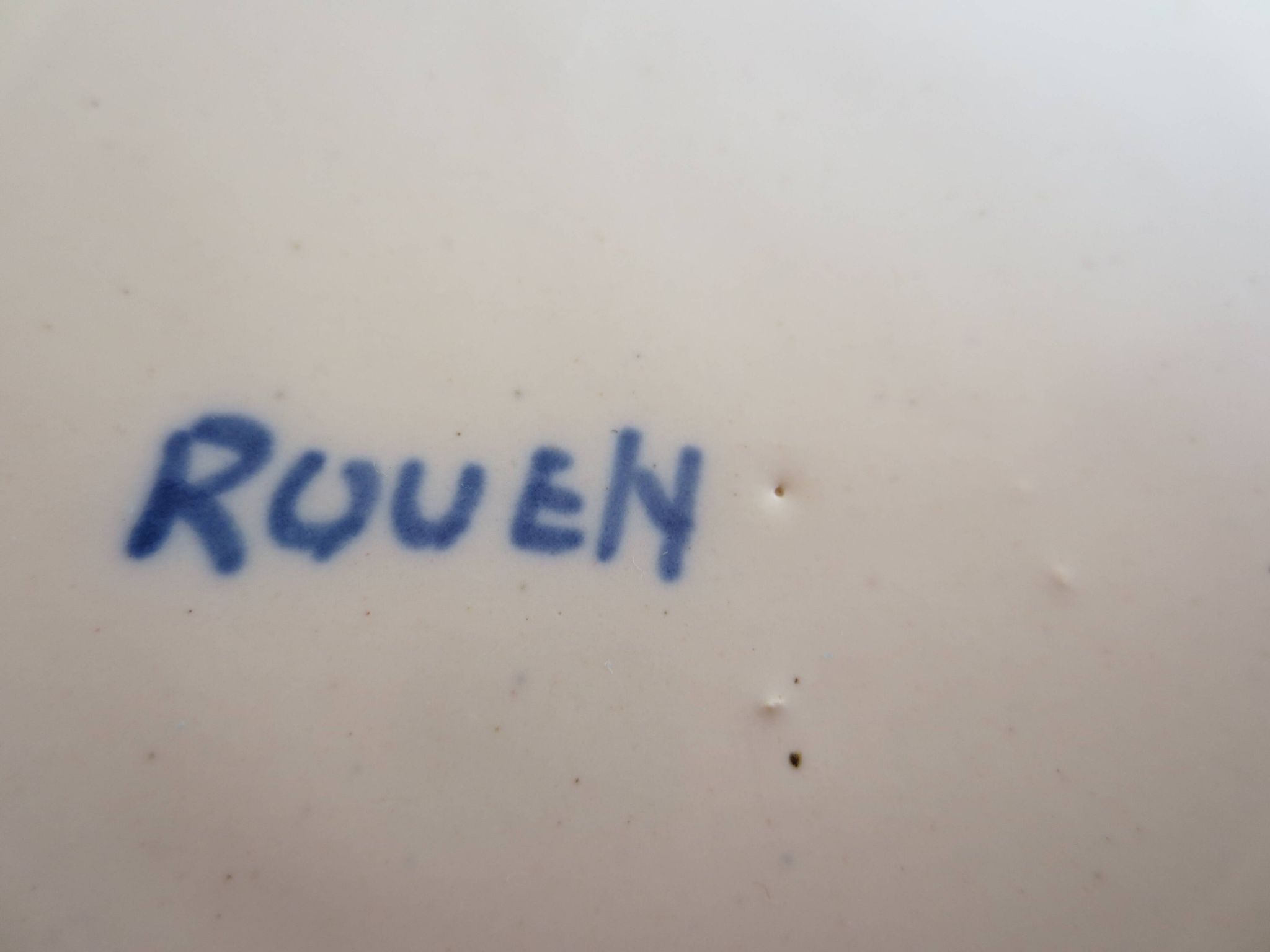 Petit plat avec anses en faience ,décor rouen